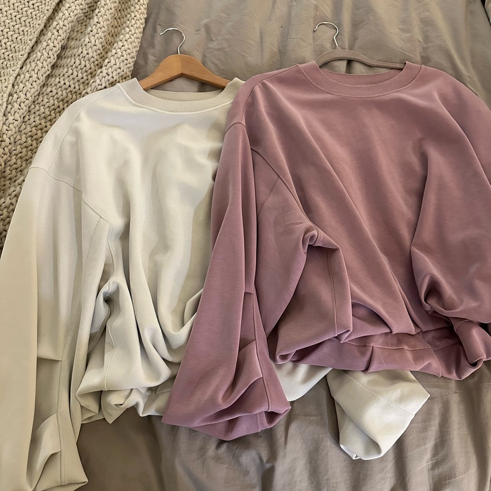Lululemon Softstreme Voluminous-Sleeve pullover